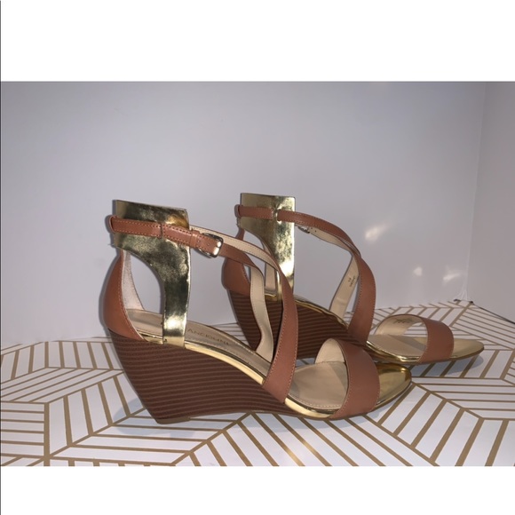 Enzo Angiolini McKinney wedge sandals - Picture 2 of 5